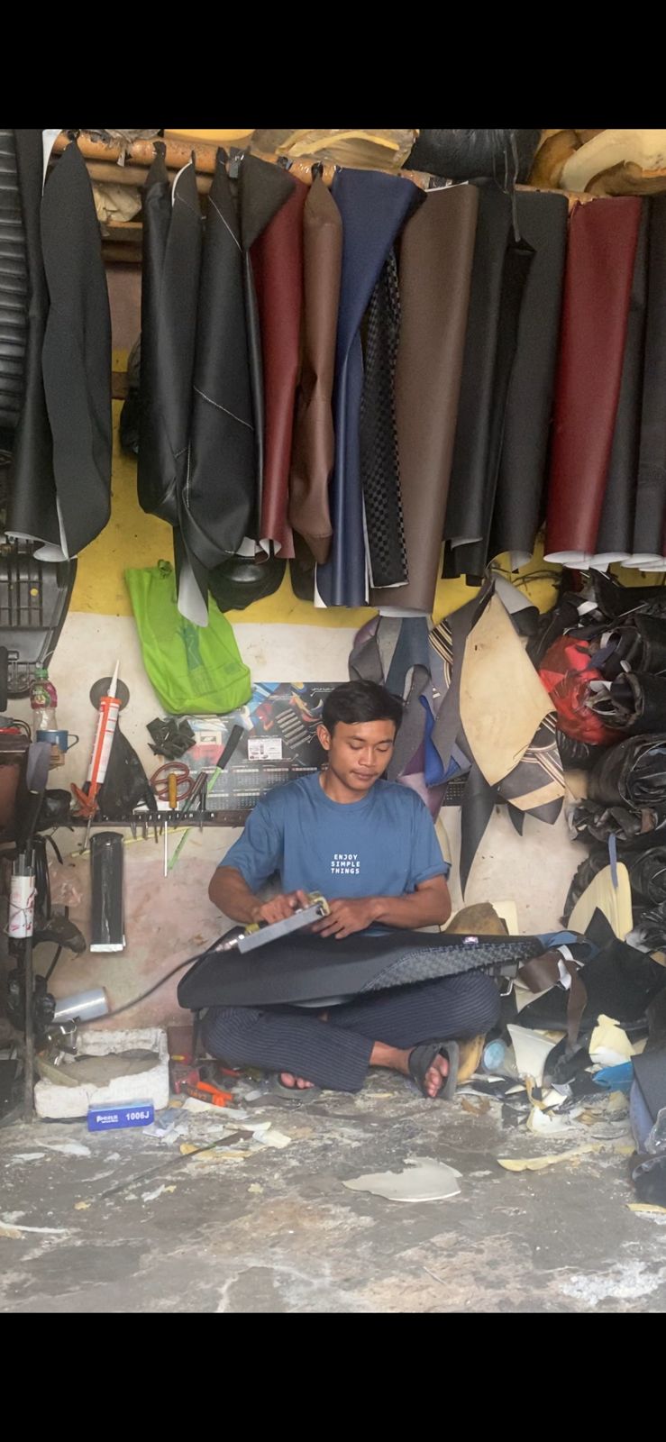 Perawatan Jok Motor: Kunci Kenyamanan dan Kesehatan dalam Berkendara Harian